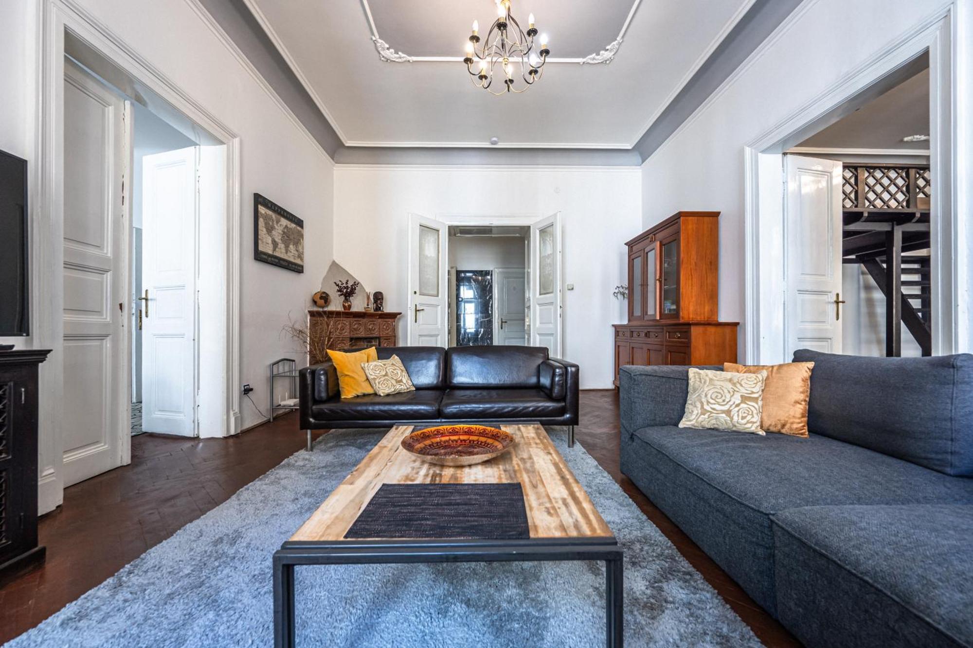Wishlist Residences - Old Town Square Apartamento *